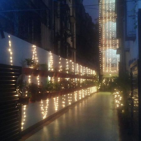 Oyo 662 Hotel Comfotel Calcutta Buitenkant foto