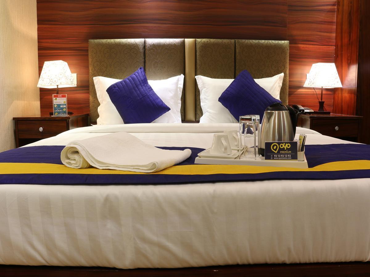 Oyo 662 Hotel Comfotel Calcutta Buitenkant foto