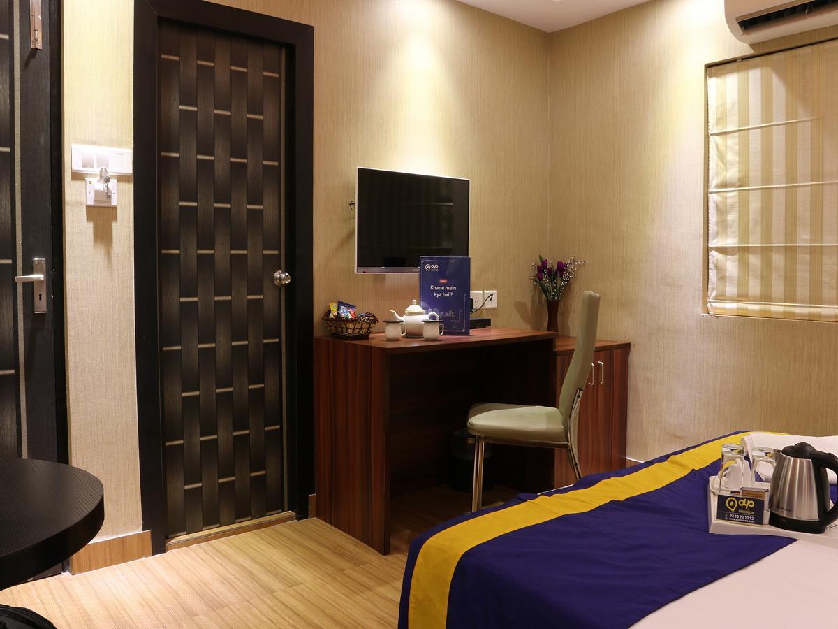 Oyo 662 Hotel Comfotel Calcutta Buitenkant foto